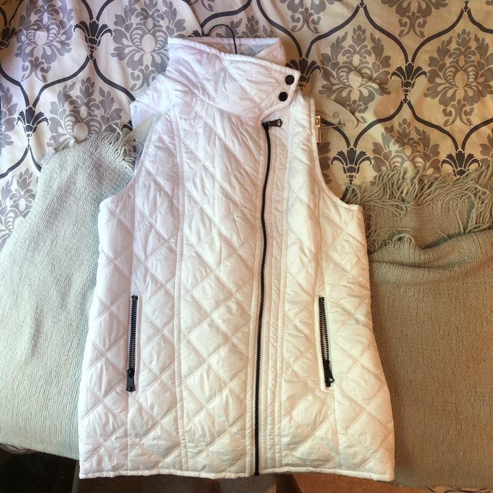 White Marc New York asymmetrical zip puffer vest